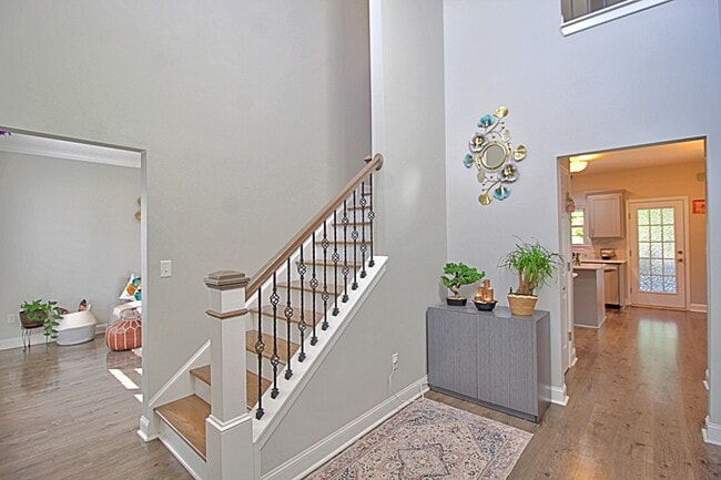 Building Photo - 179 Rutledge Dr