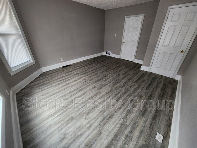Foto del edificio - 1110 N 9th St