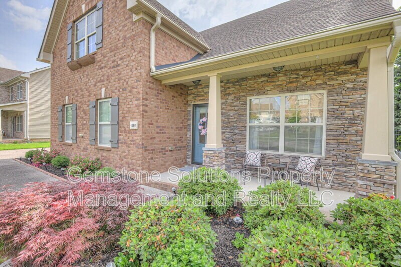 Primary Photo - 1008 Beverly Ln