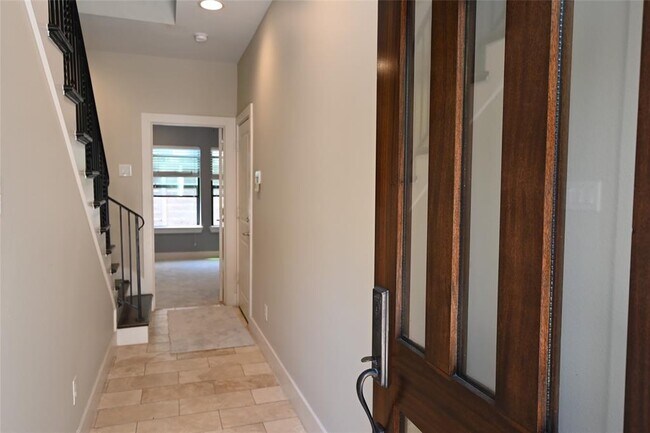 Foto del edificio - 1728 Live Oak St