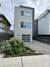 Building Photo - 4222 Linden Ave N