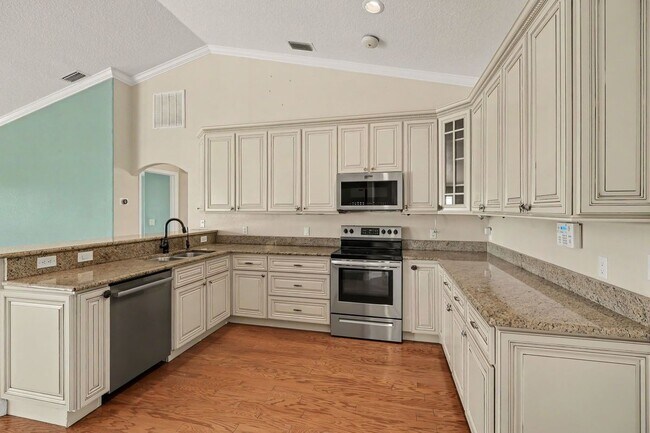 Foto del edificio - 2710 S Courtenay Pkwy