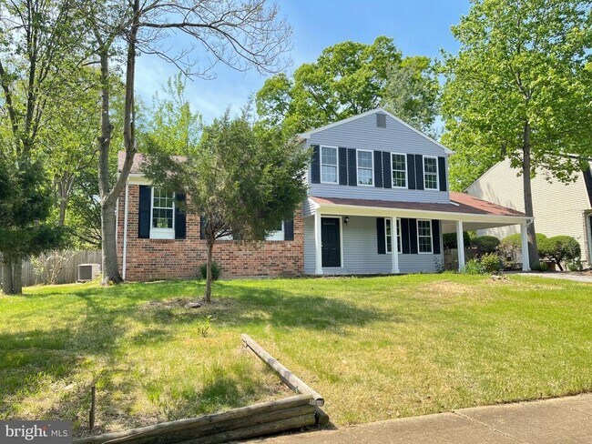 Foto del edificio - 13301 Coldwater Dr