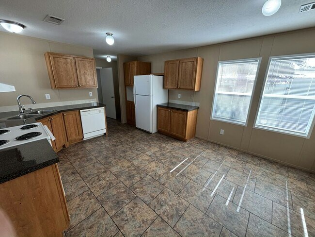 Foto del edificio - 6532 NW 29th St