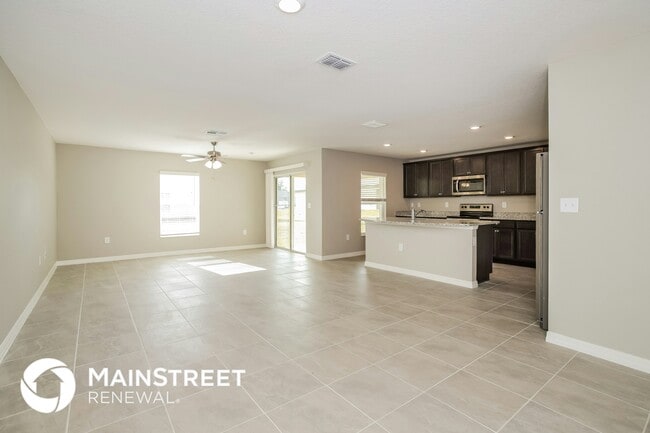 Foto del edificio - 1353 Brenway Dr