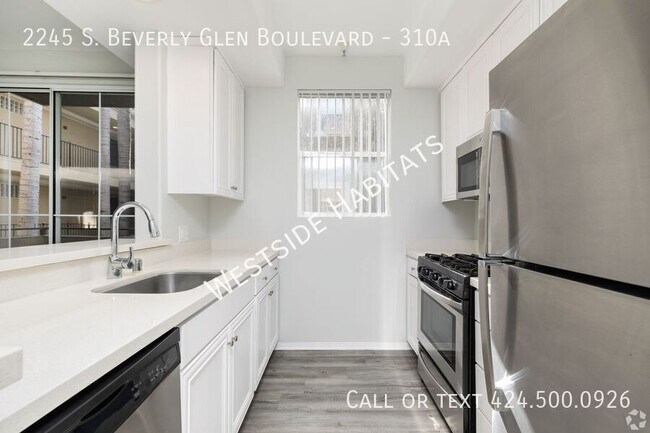 Foto del edificio - 2245 S Beverly Glen Blvd