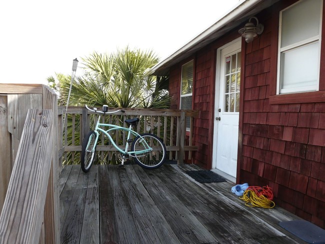 Building Photo - 1 br, 1 bath House - 708 Oceanfront