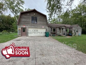 Building Photo - 522 Naphew Ln
