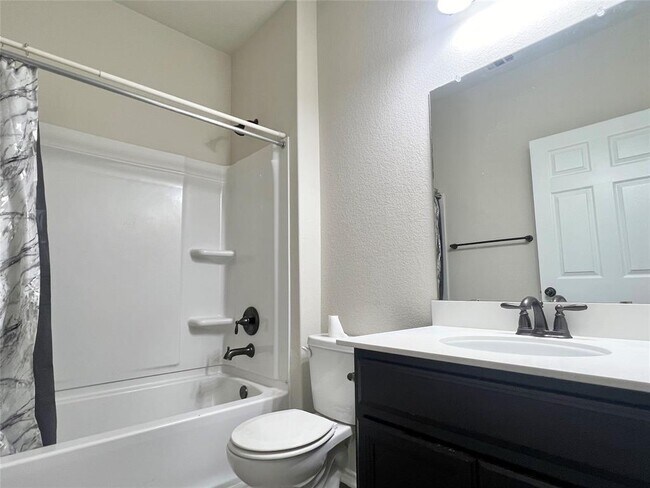 Building Photo - 7105 Armagh Dr