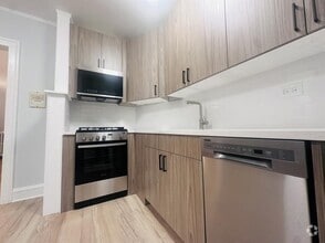 Building Photo - 5064 N Wolcott Ave