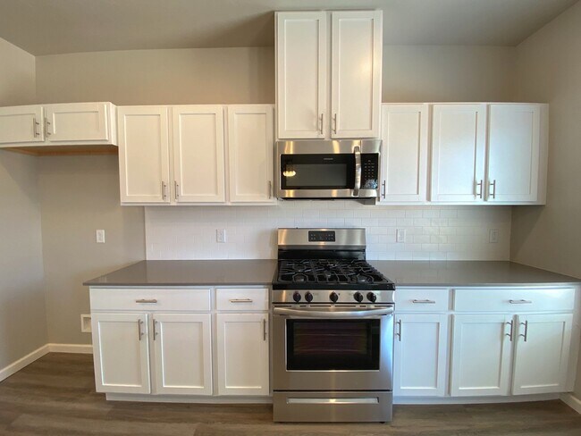 Building Photo - Explore Afton Grove Living!