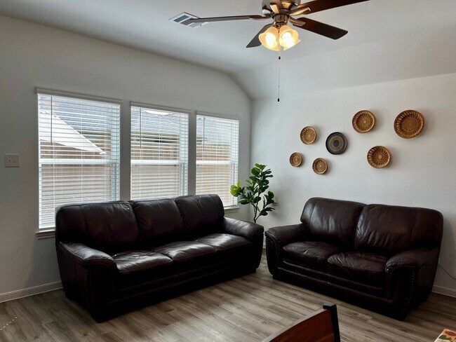 Foto del edificio - 17807 Cappadocia Trl