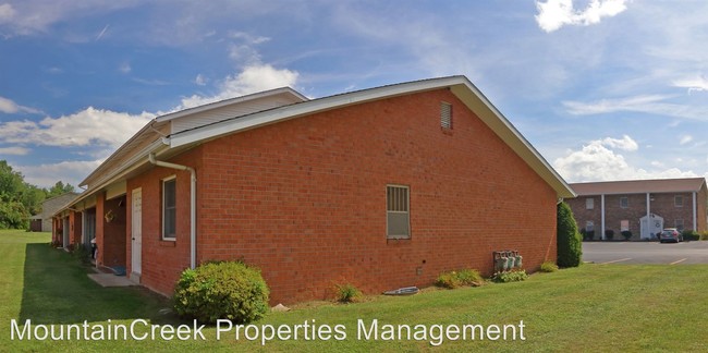 Building Photo - 219 Longsite Dr
