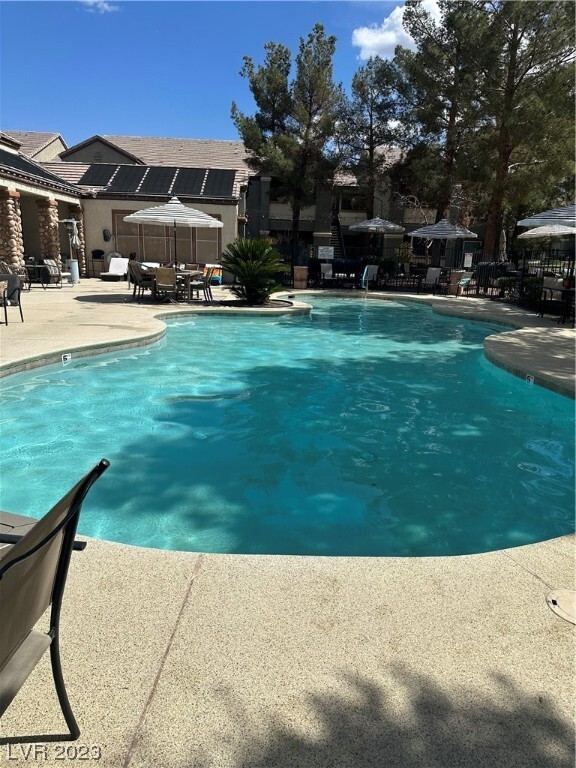 Foto principal - 555 E Silverado Ranch Blvd