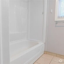 Building Photo - 405 Cypress St