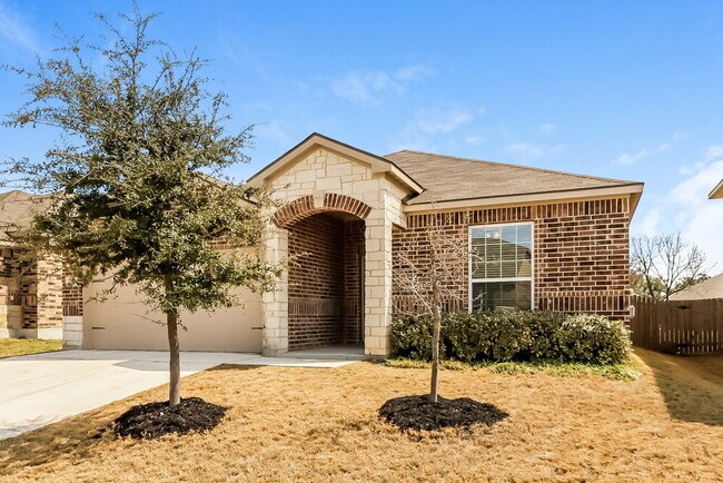 Foto del edificio - 7928 Bluewater Cove