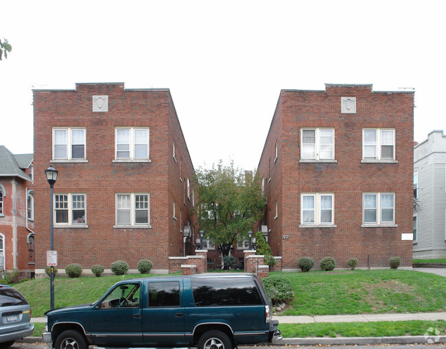 Building Photo - 145 S. Fitzhugh