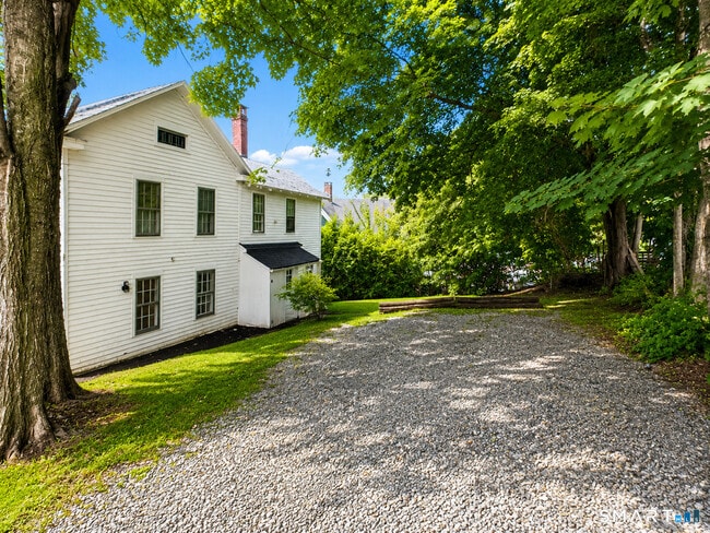 Building Photo - 111 Rockwell St