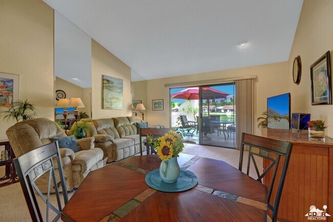 Foto del edificio - 40461 Bay Hill Way