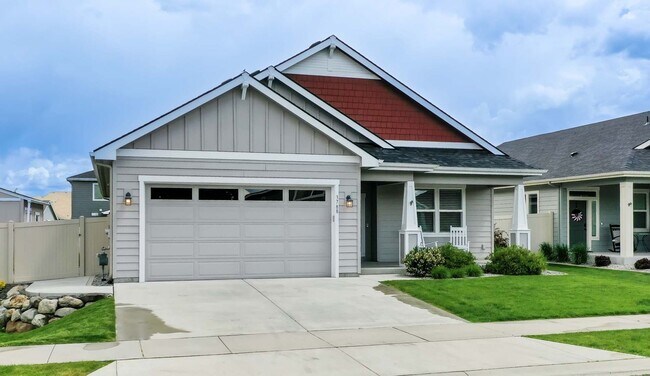Foto del edificio - Elegant and Pristine Post Falls Home