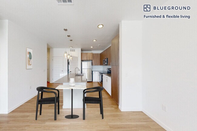 Foto del edificio - 235 E South Boulder Rd