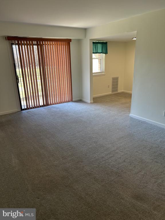 Building Photo - 1155 York Rd