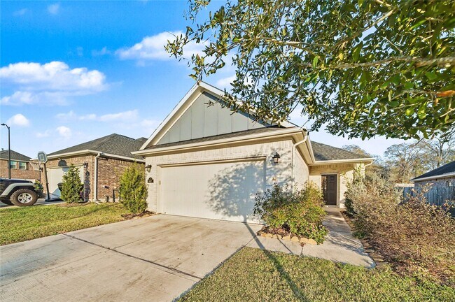 Foto del edificio - 8407 Balding Dr