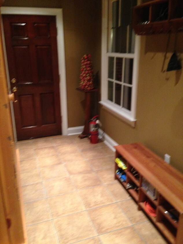 MudRoom - 114 The Strand