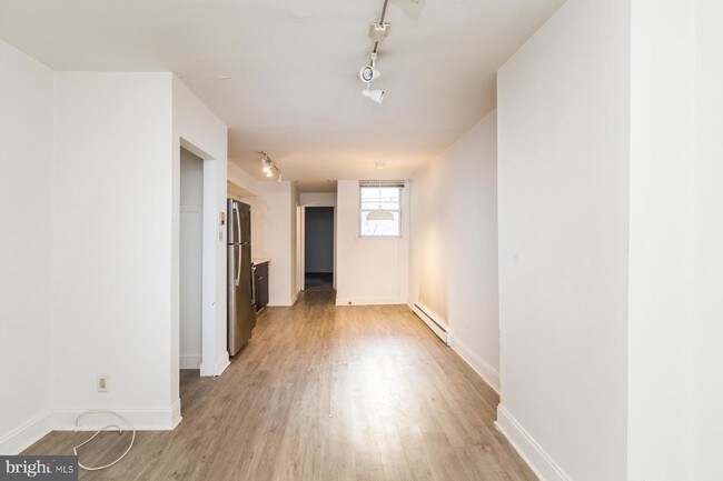 Building Photo - 3223 Powelton Ave