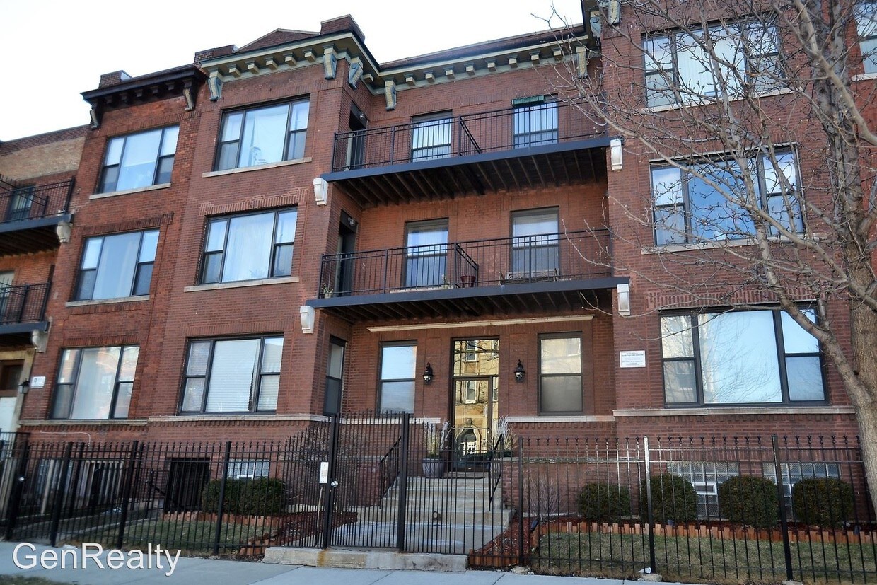 Primary Photo - 2 br, 1 bath House - 5836 S Calumet Ave #1S
