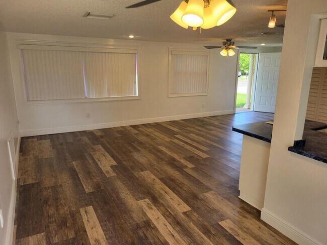 Foto del edificio - 3829 Darlington Rd