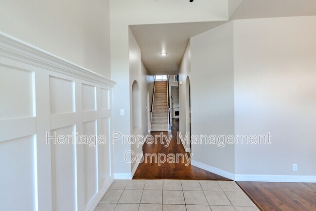 Building Photo - 26923 Trinity Heights