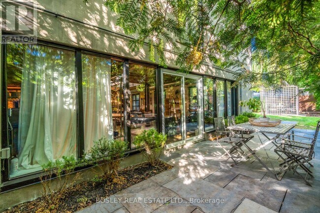 Building Photo - 9 Peyton Ln