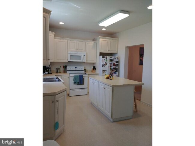 Foto del edificio - 121 Greens Branch Ln