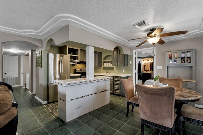 Building Photo - 604 Starke Lake Cir