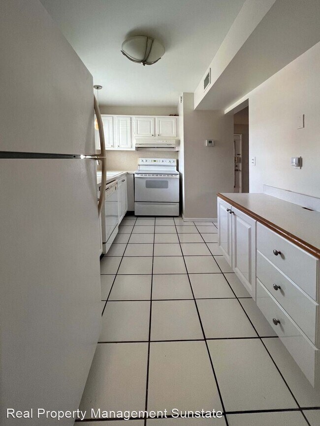 Foto del edificio - 1 br, 1.5 bath House - 181 Lake Carol Dr