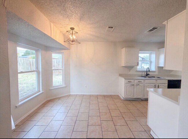 Building Photo - 106 Nelson Dr