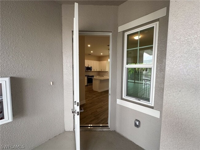 Building Photo - 268 Indies Dr E