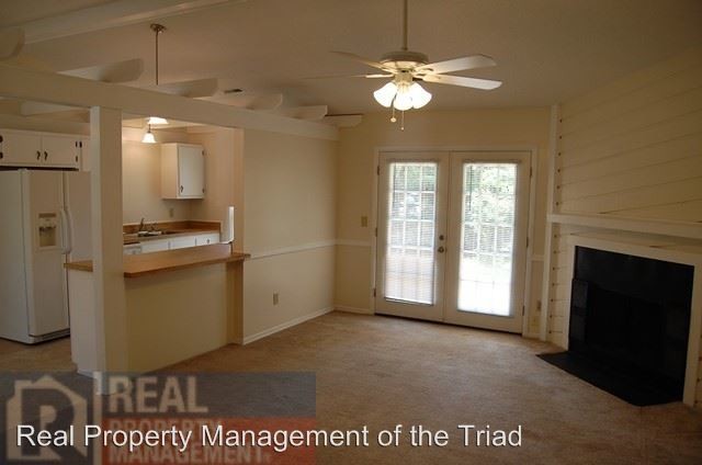 Building Photo - 3 br, 2 bath House - 3110 Glen Hollow Rd.