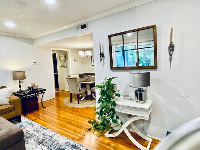 Foto del edificio - 319 Laurens St SW