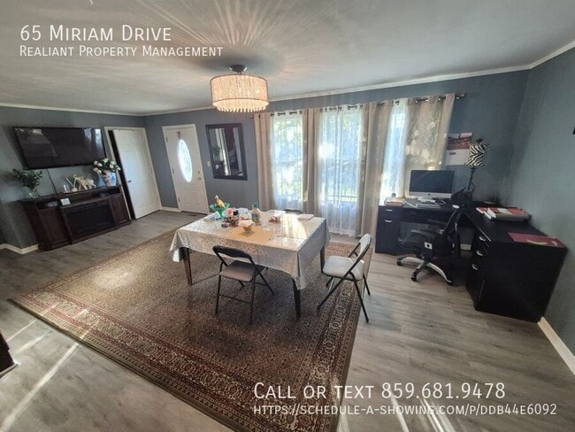 Photo - 65 Miriam Dr House