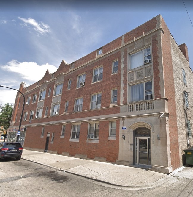 Building Photo - 2209 S 61st Ct