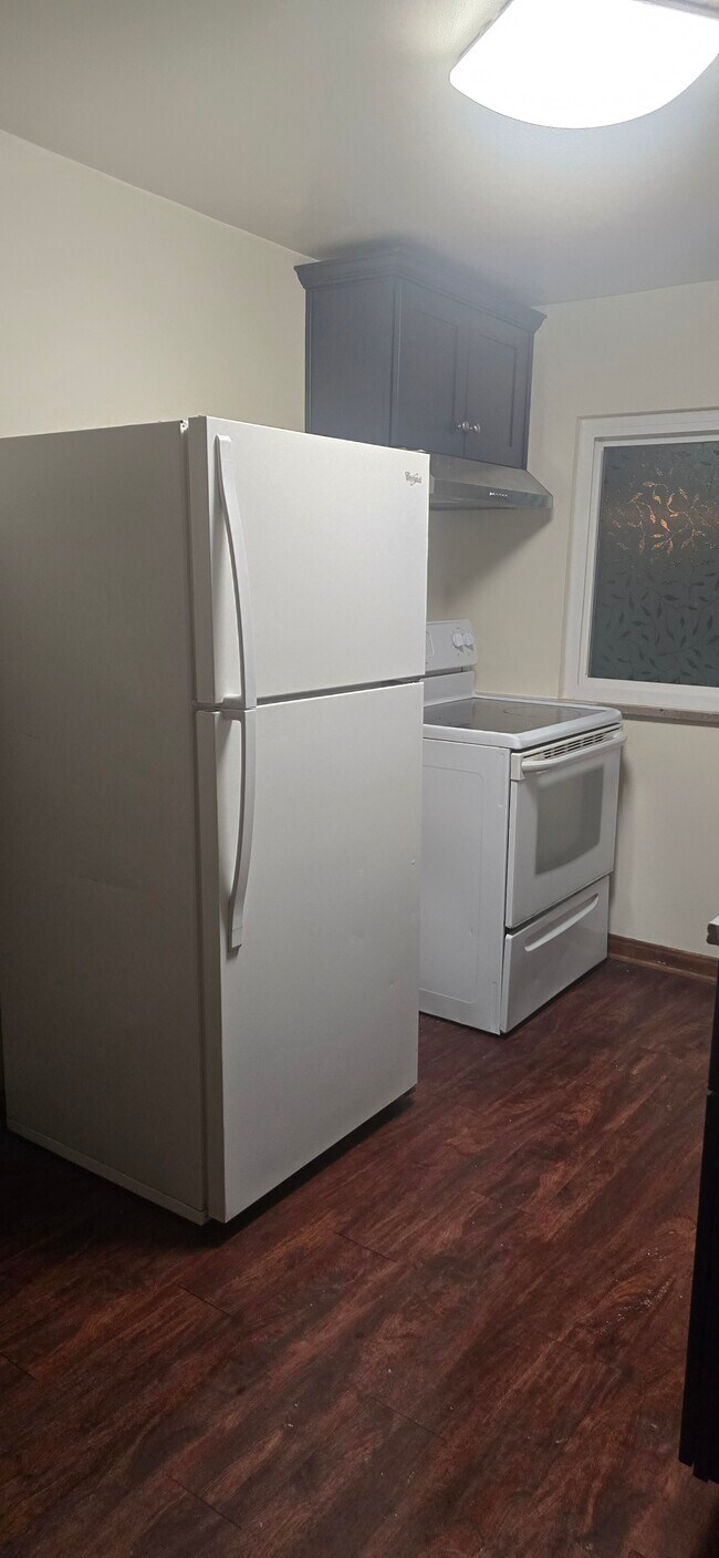 Building Photo - 3316 Cavanaugh Ave