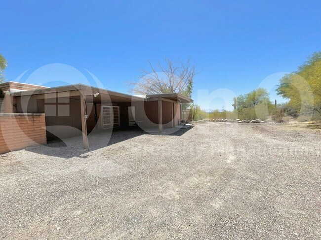 Building Photo - 4851 E Paseo del Bac