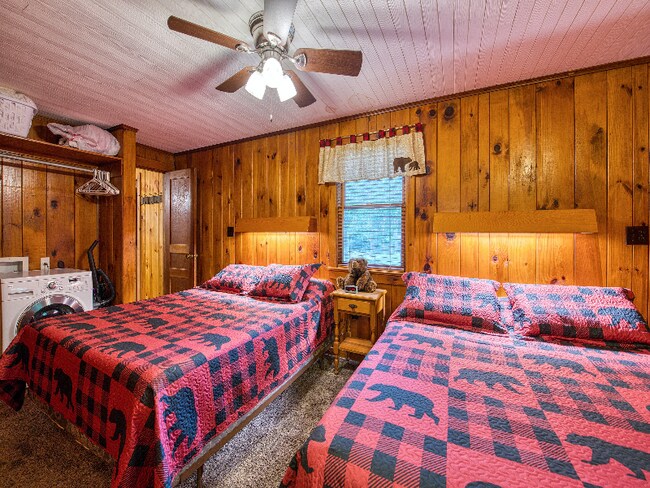 Foto del edificio - 18 Viola Lp