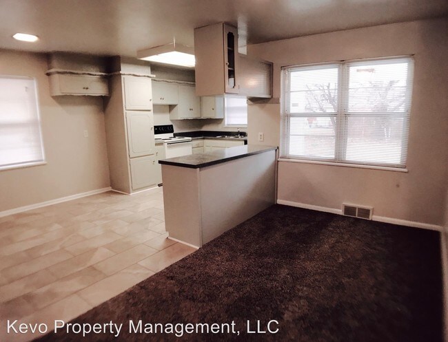Building Photo - 3 br, 1 bath House - 4417 NW 13th St.