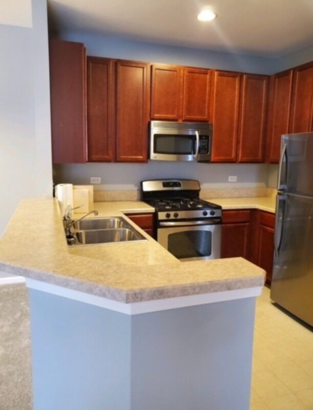 Building Photo - 2250 Aurora Dr