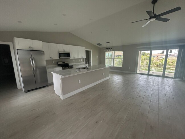 Building Photo - Brand new construction never lived in 4/3