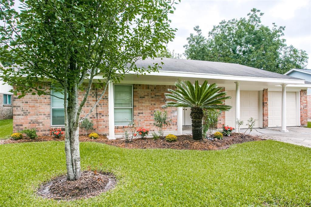 Foto principal - 216 Oakwood St