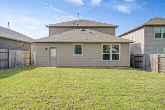 Building Photo - 338 Shady Cedar Hl Ln